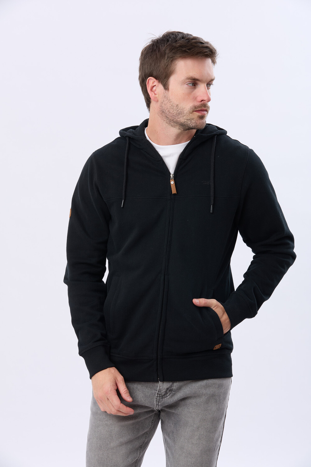 CANGURO CON CAPUCHA Negro