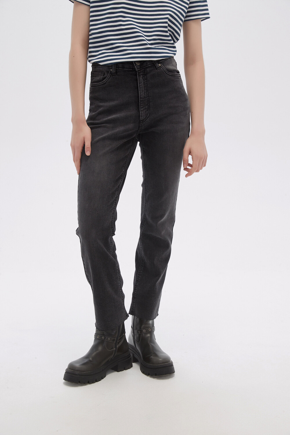 Pantalon Blute Gris Oscuro