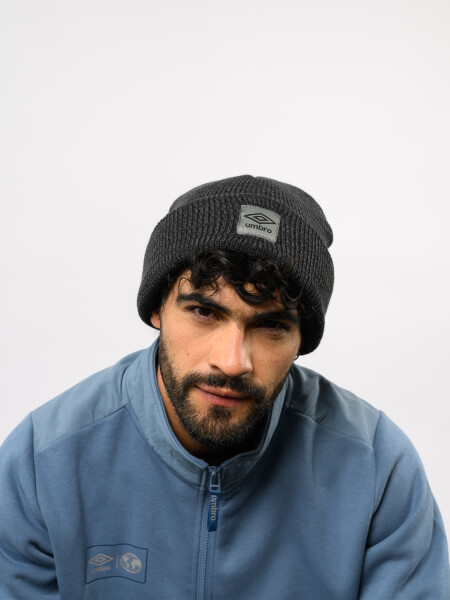 Gorro Altiplane Umbro Hombre 002