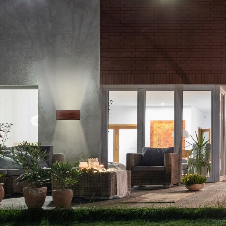 Spot aplique símil madera bidireccional 6w IP65 Spot aplique símil madera bidireccional 6w IP65