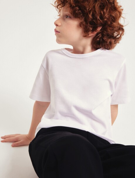 CAMISETA BÁSICA INFANTIL BLANCO