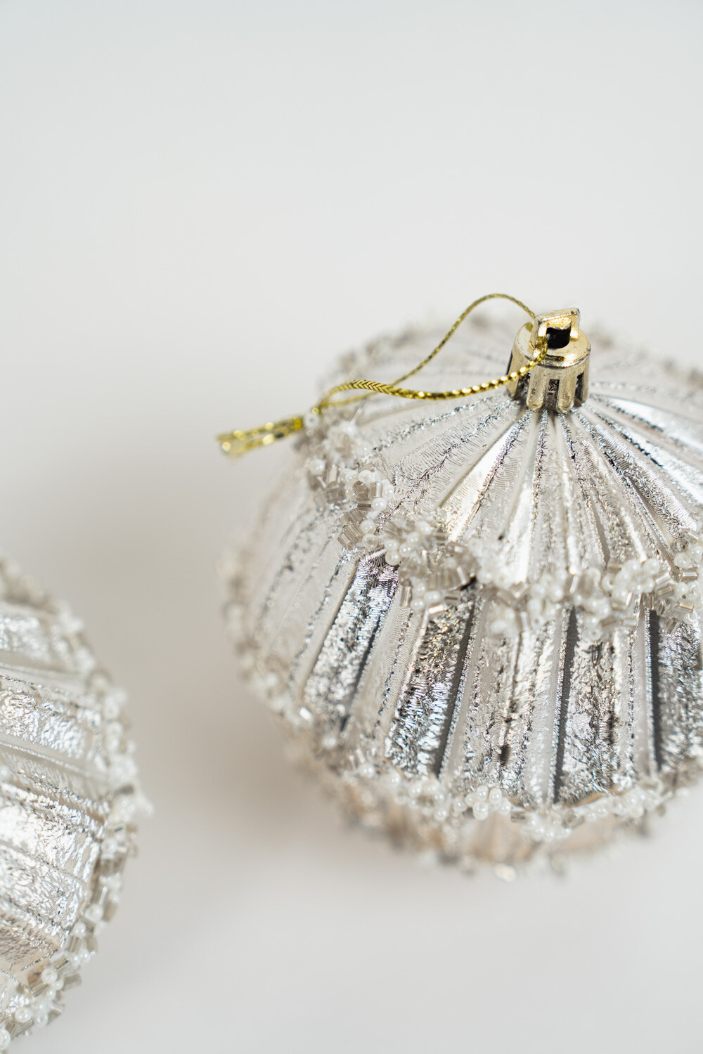 Colgante Esferas Acanaladas, 3un. Color Unico