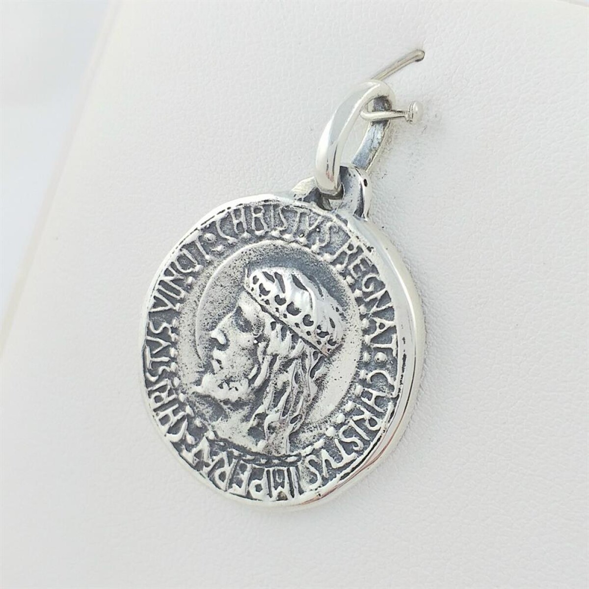 Medalla de plata 925, Cristo Antiguo grueso. 