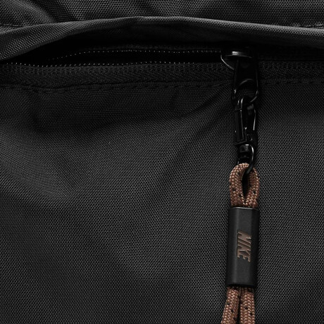 BOLSO NIKE ESSENTIALS Black