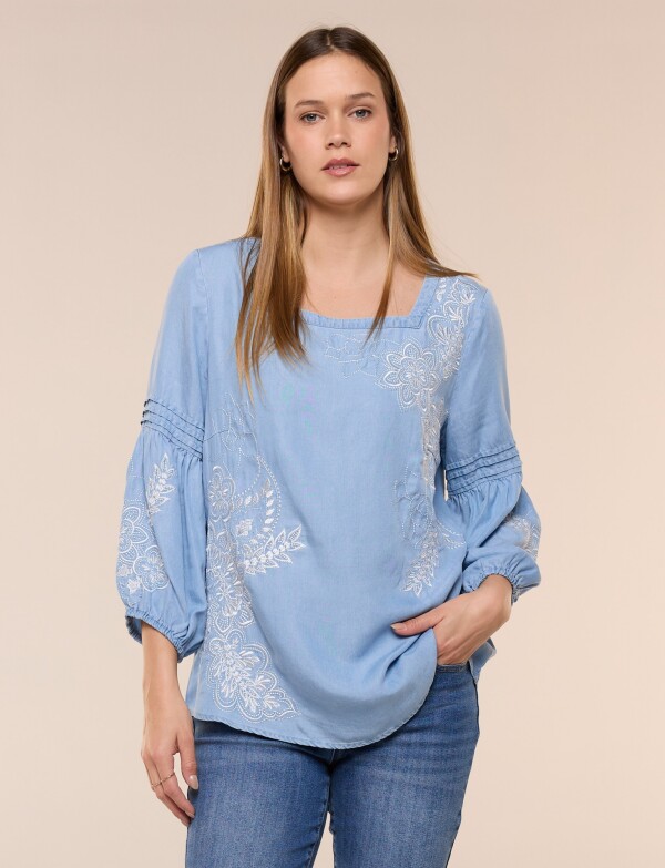 Blusa De Tencel Bordada Con Escote Cuadrado JEAN