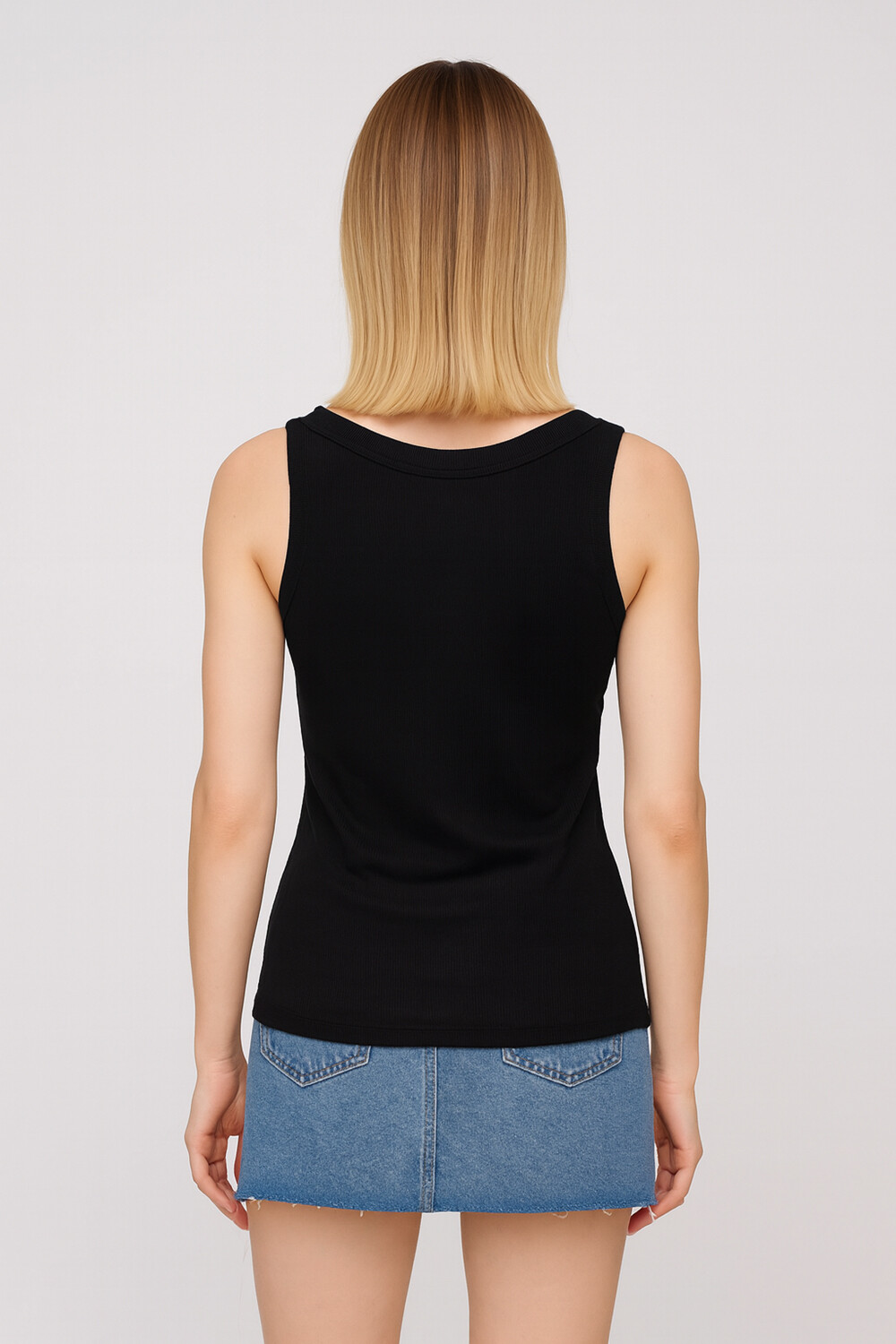Musculosa Luki Negro