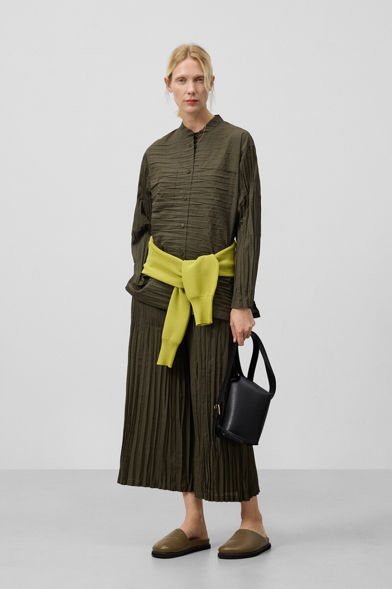 PANTALÓN PLISADO Verde