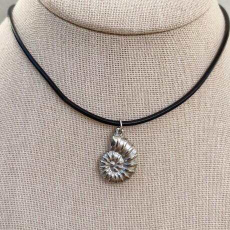 Collar ETANA en acero plateado Collar ETANA en acero plateado