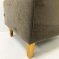 Set de 2 sillones Incluye 1 Apoyapiés Promo Marrón