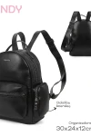 Mochila con bolsillo frontal y lateral Negro