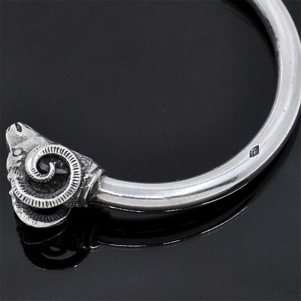 Pulsera Arthus Bertrand & Cie De Plata 925 Francesa Con Cabezas De Carneros Pulsera Arthus Bertrand & Cie De Plata 925 Francesa Con Cabezas De Carneros