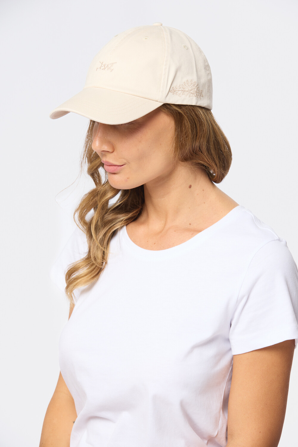 GORRO CON VISERA DE LONA Beige