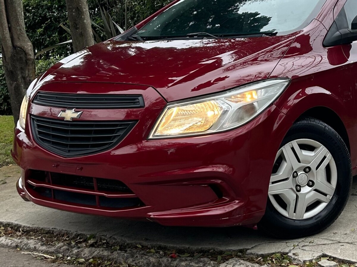 Chevrolet Onix Joy 1.0 Extra Full Permuta / Financia Chevrolet Onix Joy 1.0 Extra Full Permuta / Financia
