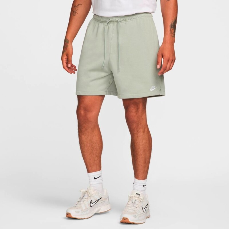 Short Nike Club Flow Ft de Hombre Verde