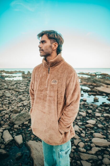 BUZO FROST / Beige U