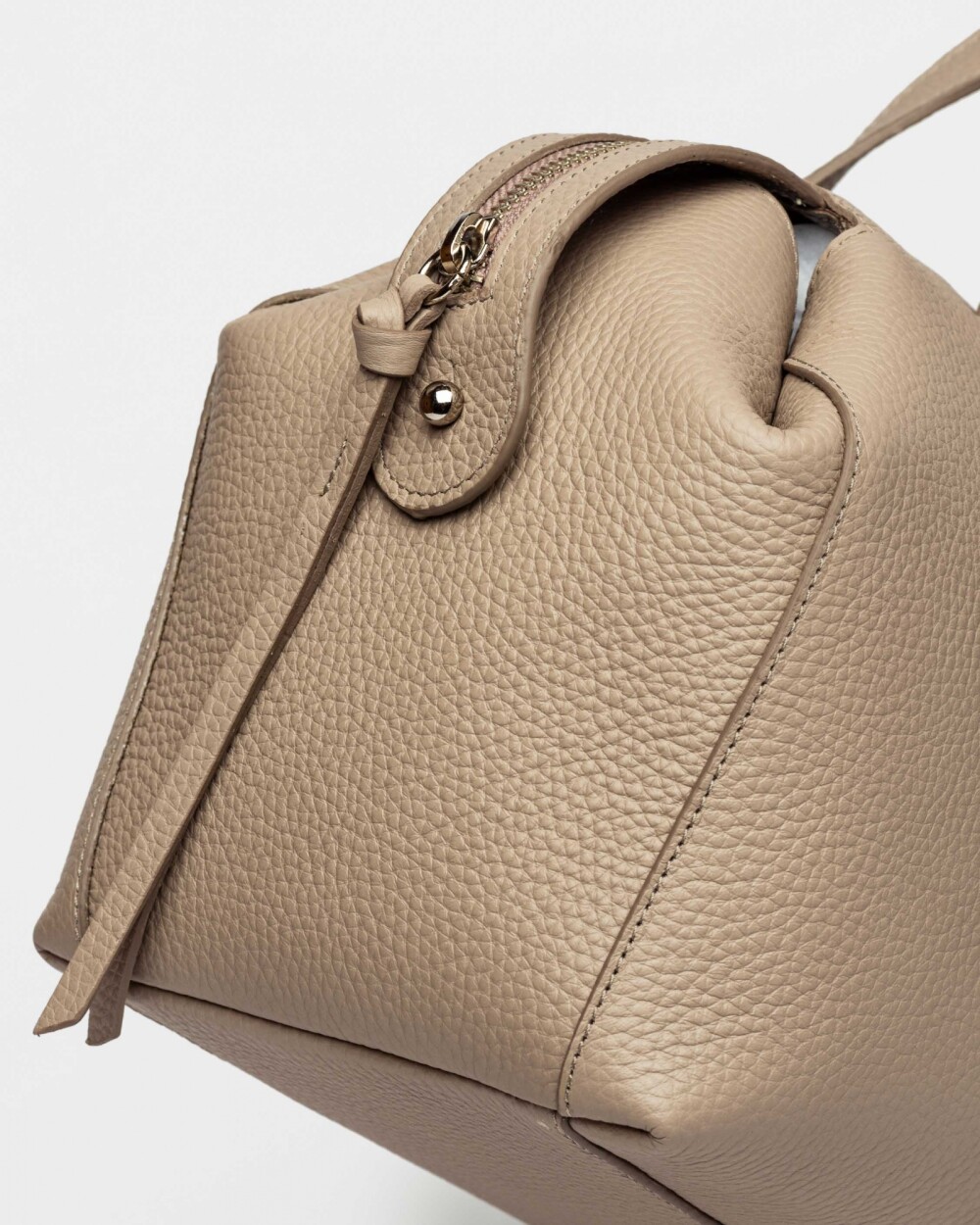 Cartera de mano Resort en cuero graneado Taupe