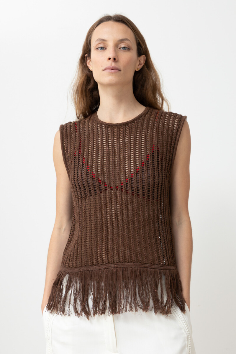 Top calado con flecos chocolate