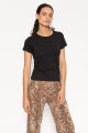 REMERA LUNA Negro