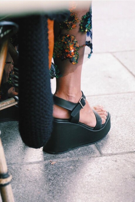 Sandalia Elegante Sport Negro