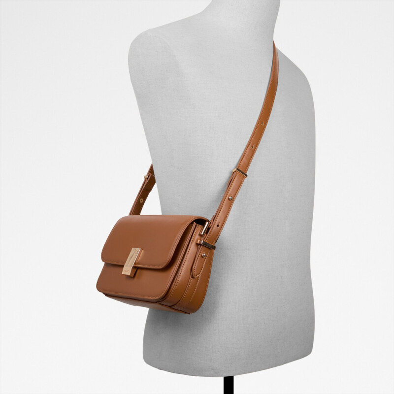 ETEINI MEDIUM PINK CAMEL