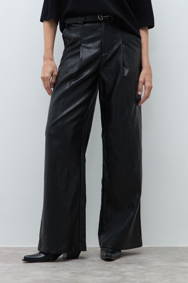 Pantalón eco cuero negro
