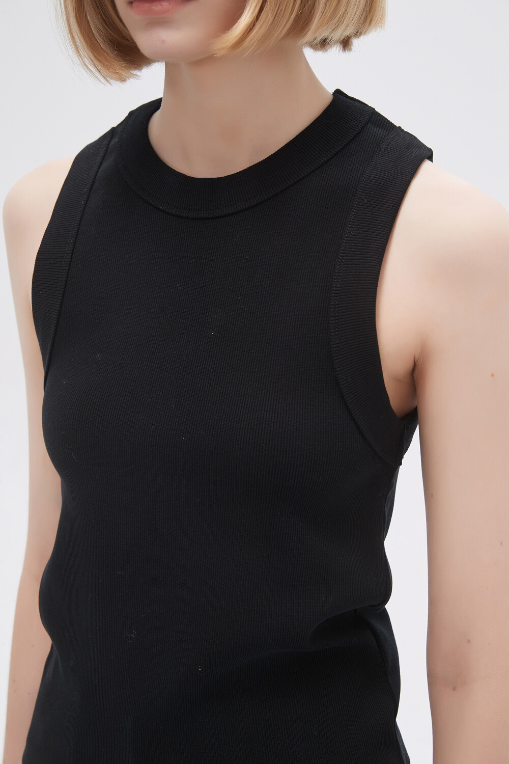 Musculosa Ratu Negro