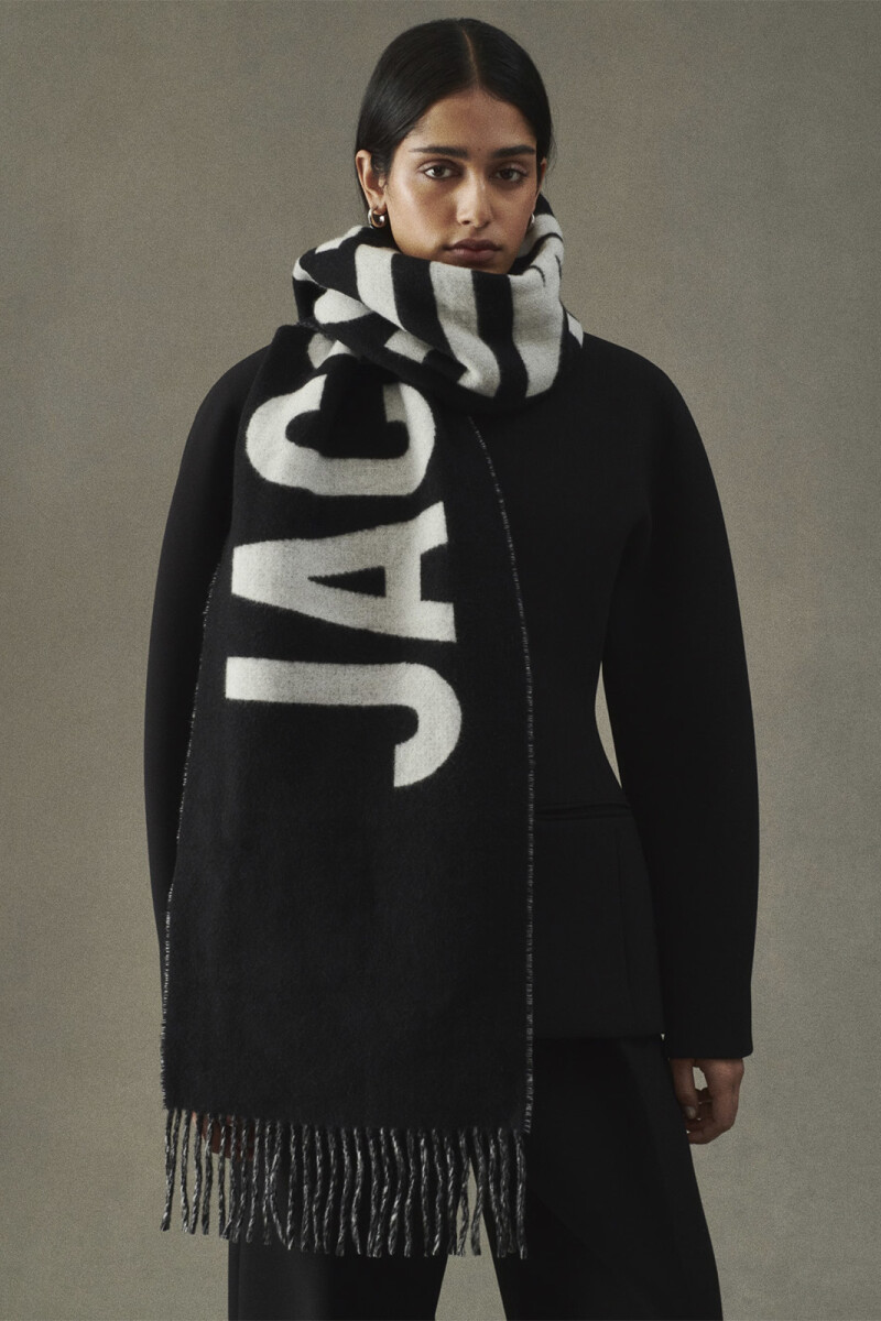 ECHARPE JACQUEMUS Negro