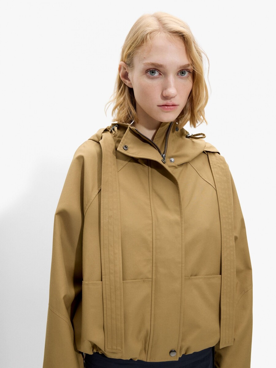 Chaqueta Con Capucha Water Repellent camel