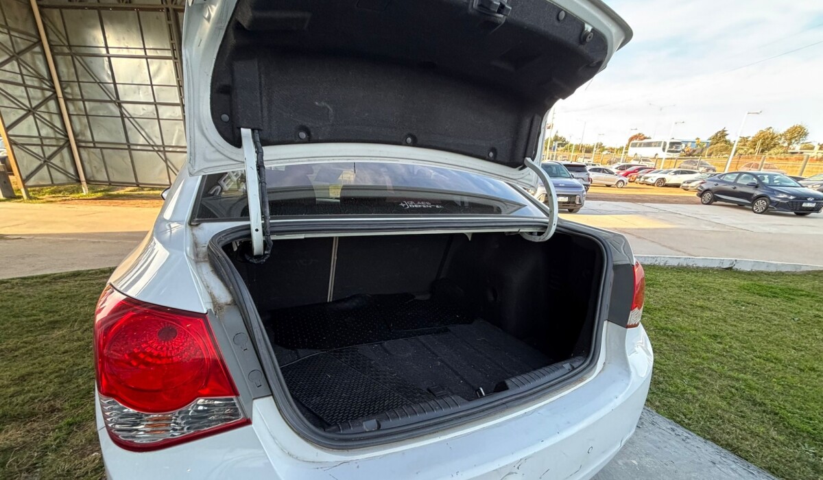 Chevrolet Cruze 1,8 MT LTZ - 2012 Chevrolet Cruze 1,8 MT LTZ - 2012