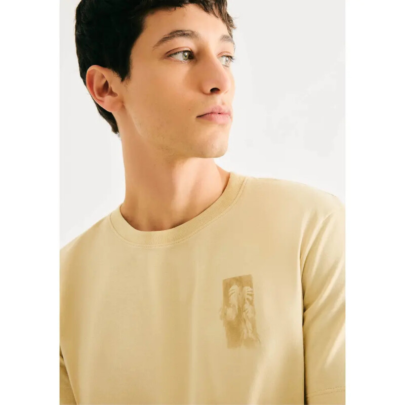 CAMISETA MM AMARELO CLARO