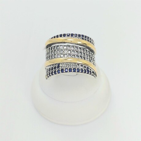 Anillo de plata 925, con circonias y filetes media caña en double de oro 18 ktes. Anillo de plata 925, con circonias y filetes media caña en double de oro 18 ktes.