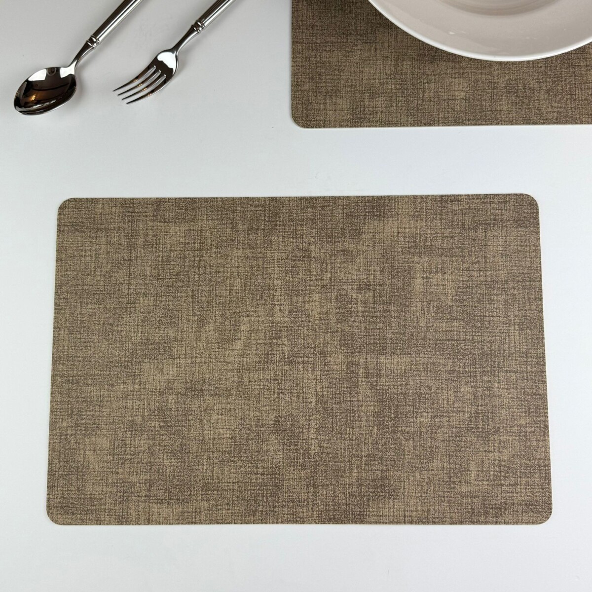 Individual de Símil Cuero 45cm x 30cm - Marrón Claro 