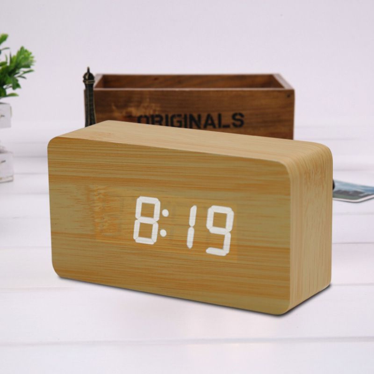 IRM RELOJ ALARMA DESPERTADOR DIGITAL DE MADERA NUMEROS VERDE