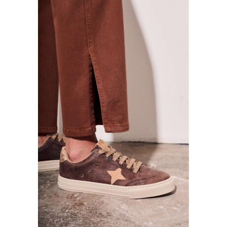 Jean Recto Botones Cafe