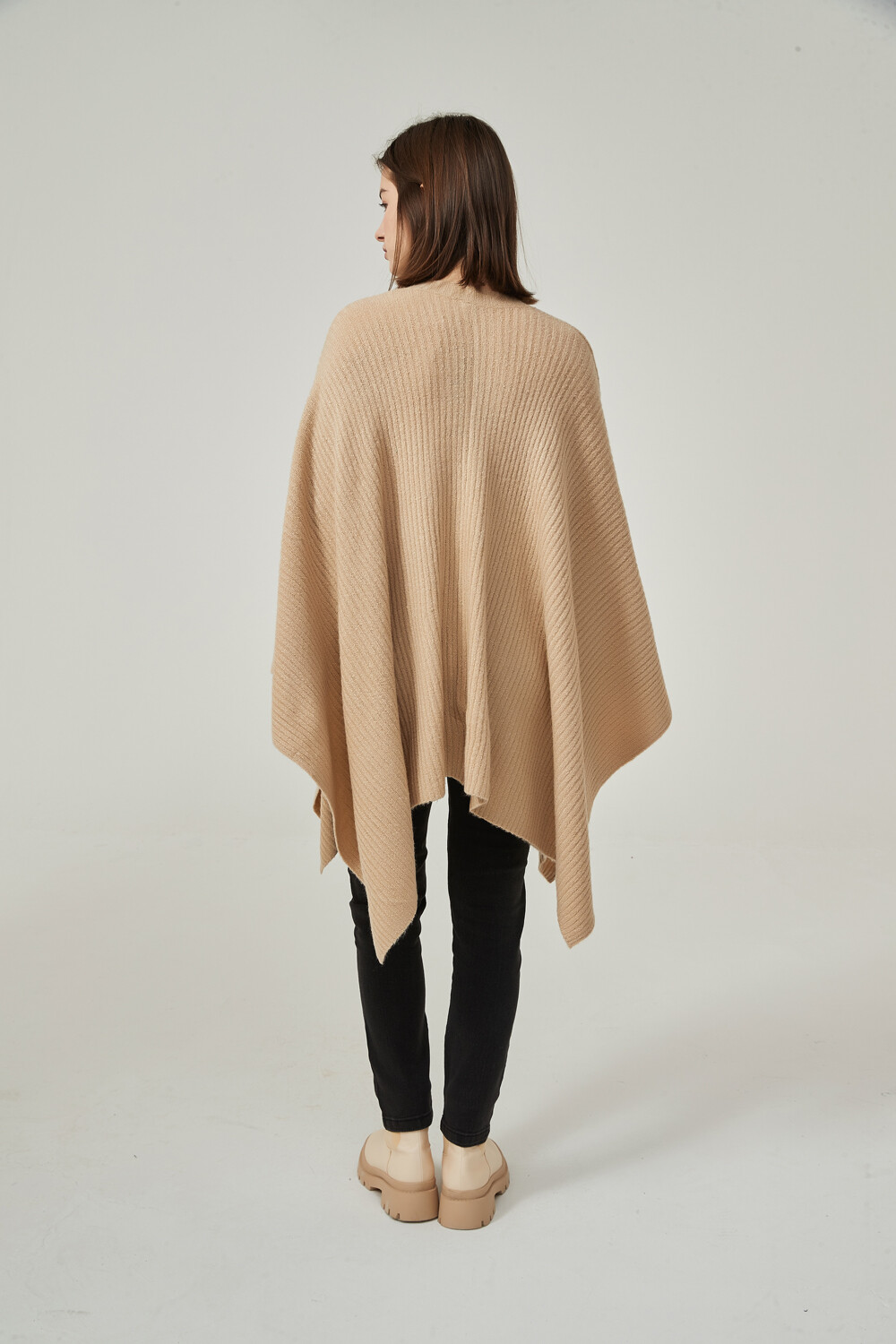 Poncho Teko Taupe Claro