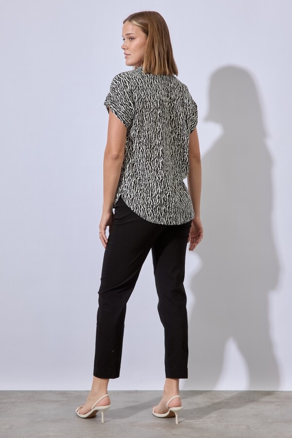 Camisa Animal Print NEGRO/CRUDO