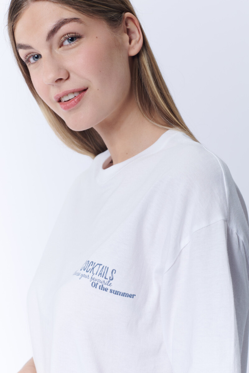 Remera oversize Estampa Cocktails Blanca