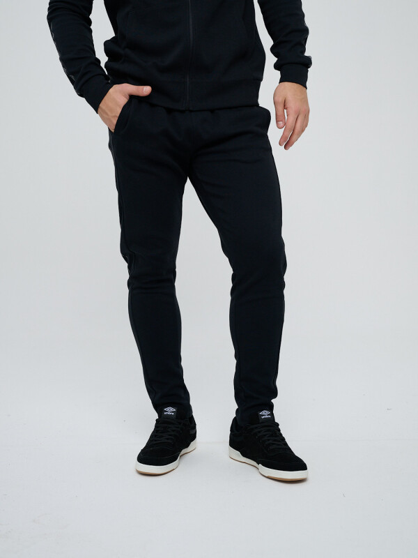 PANTALÓN JOGGER TERRACE Umbro Hombre 002