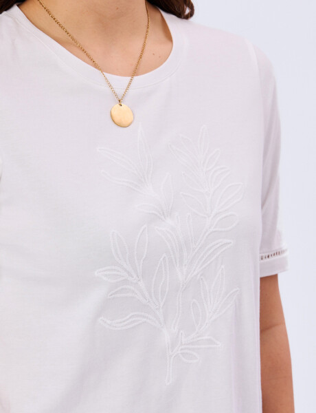 T-shirt con bordado Mavi T-shirt con bordado Mavi