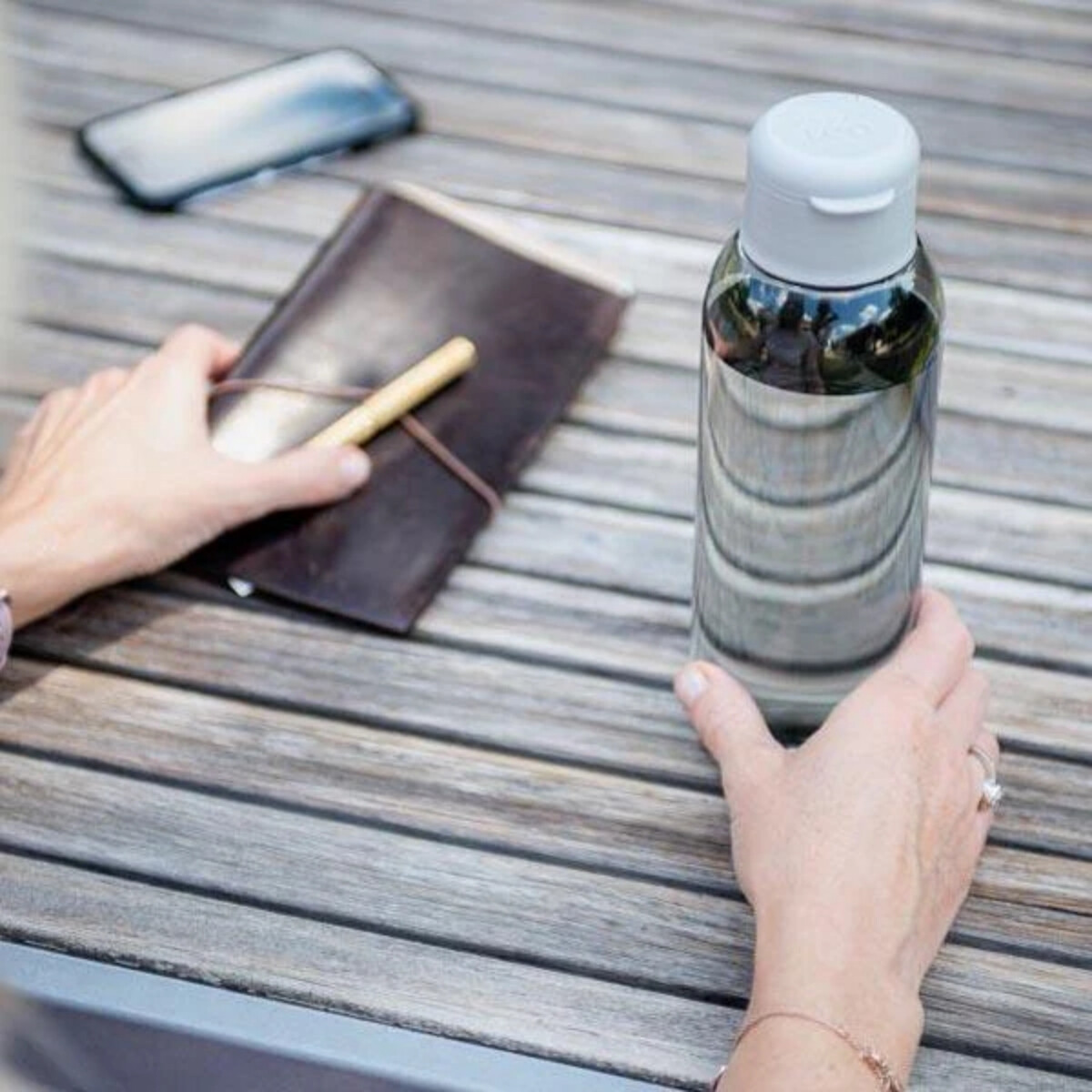 Botella Gris 750 ml Leo BergHOFF 