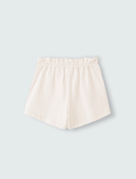 SHORT BÁSICO CON BOLSILLOS Y BORDADO BLANCO