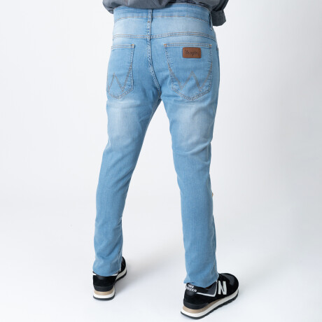 Jean Wrangler de Hombre - MONTANA - WM3066MO Sin color