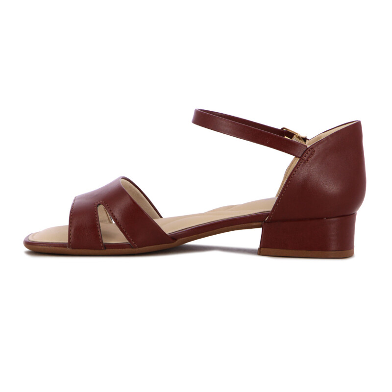 Sandalias Mujer Comfortflex Con Pulsera Y Taco Bajo Cafe