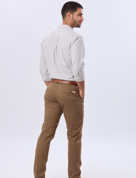 PANTALÓN SKINNY CON SPANDEX Marron