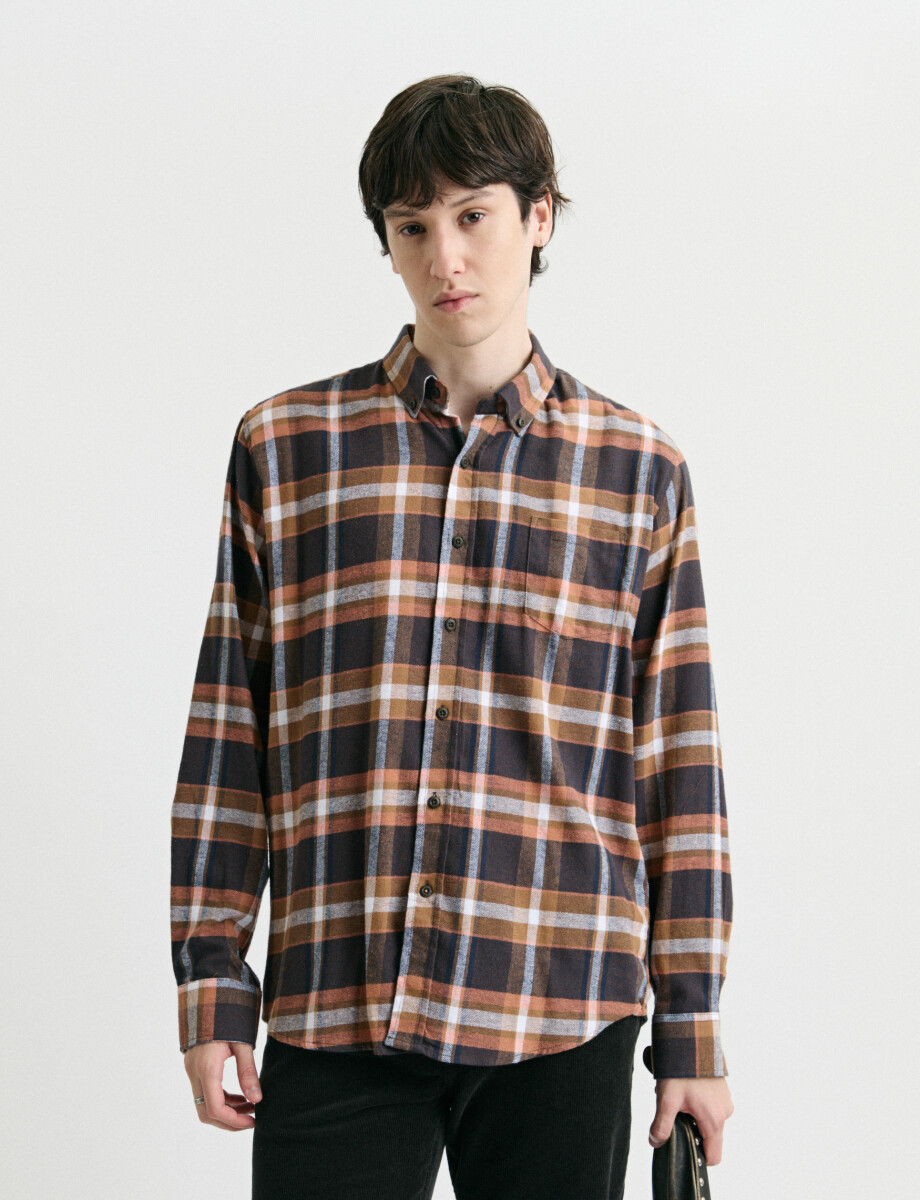012442 CAMISA HARRINGTON LABEL Ladrillo