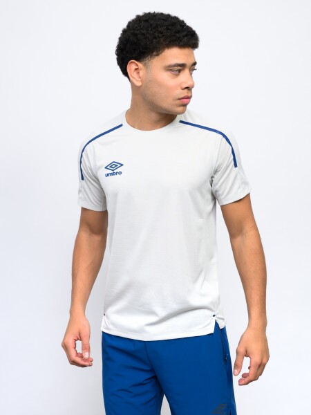 REMERA SYNC Umbro Hombre 051