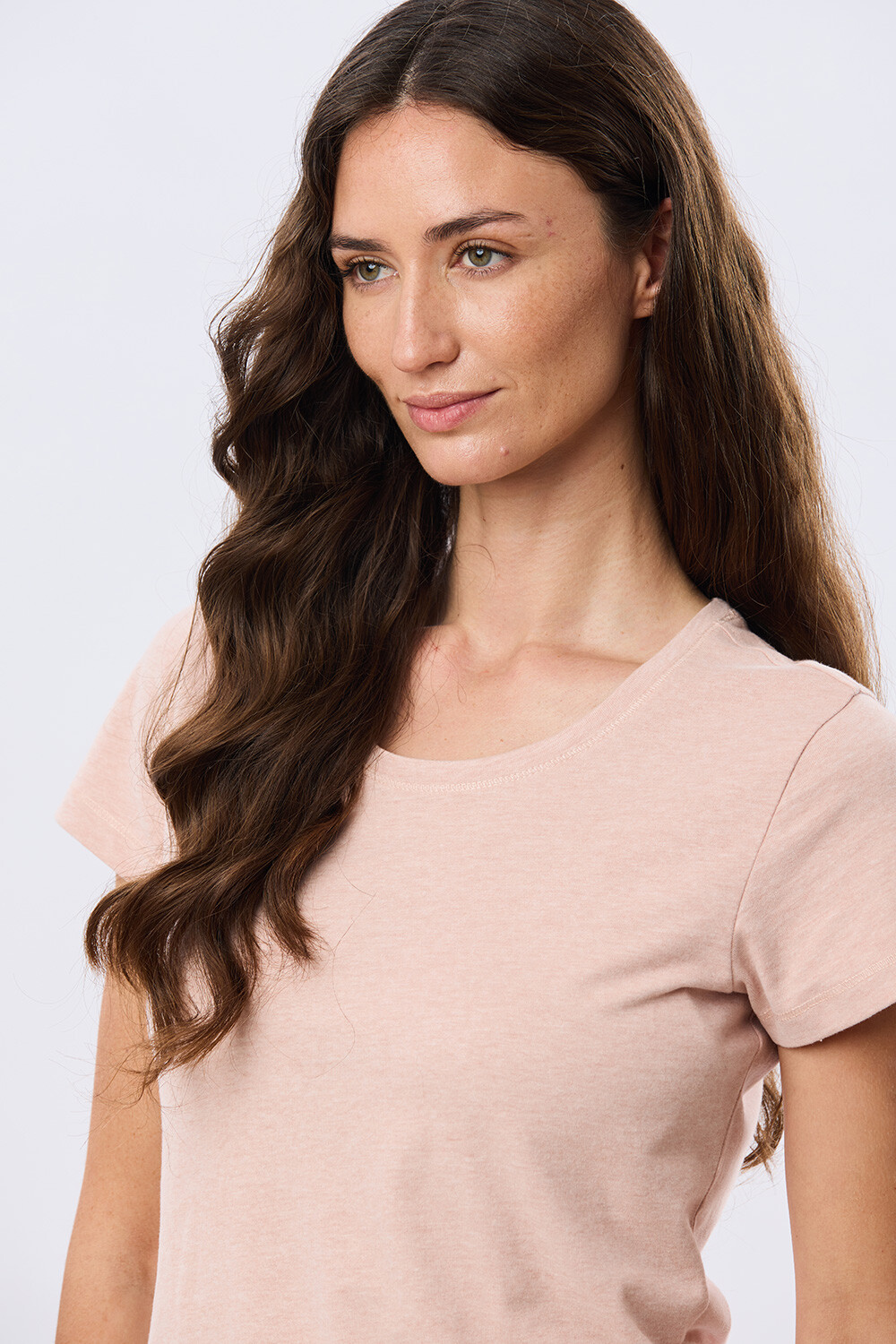 REMERA BÁSICA DE ALGODÓN Coral