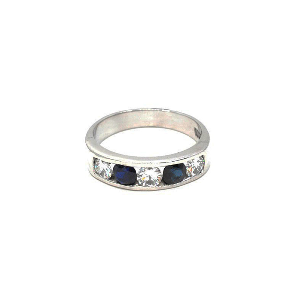 Anillo En Oro Blanco Con Brillantes Y Zafiros Anillo En Oro Blanco Con Brillantes Y Zafiros