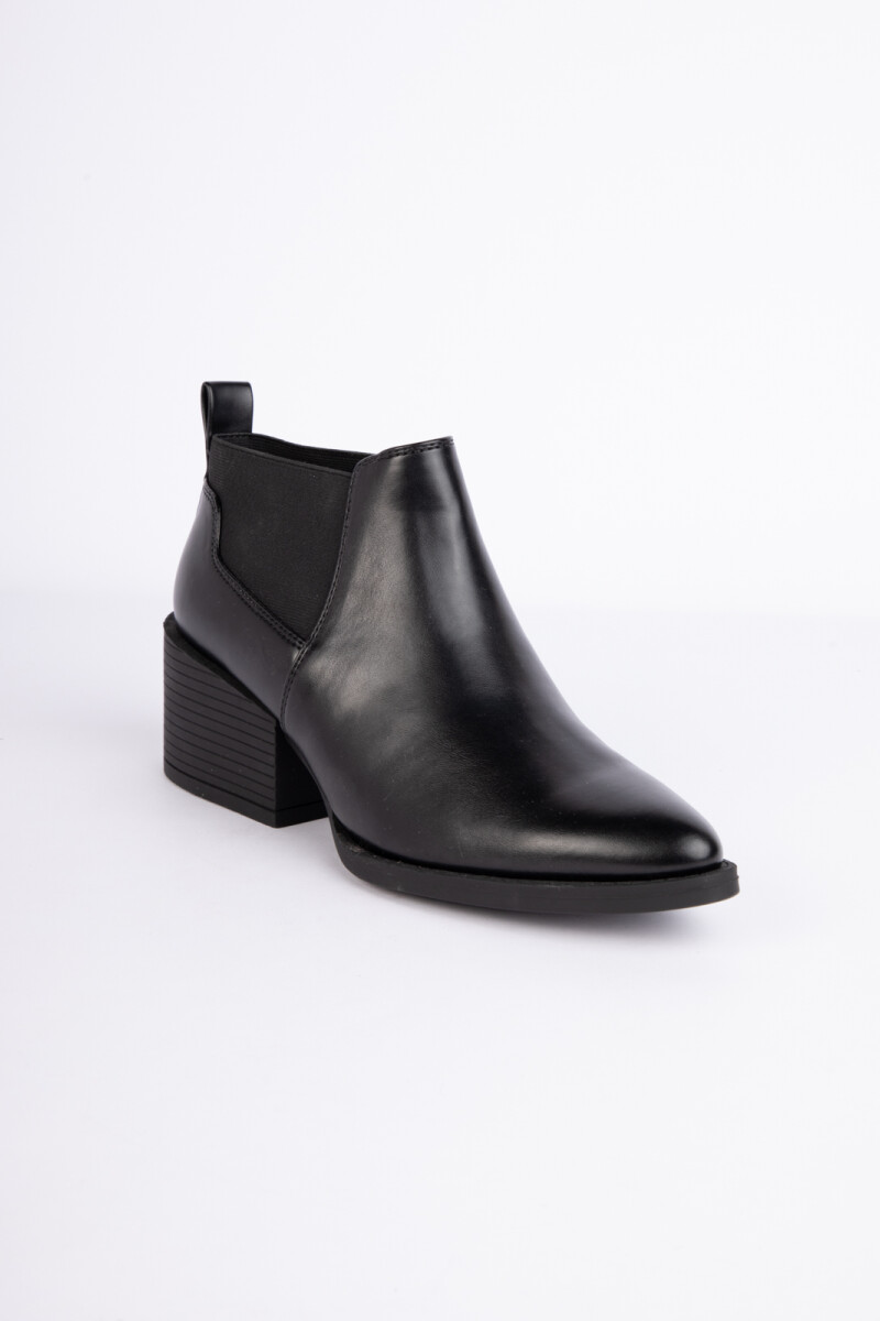 ZAPATO ARAMI Negro