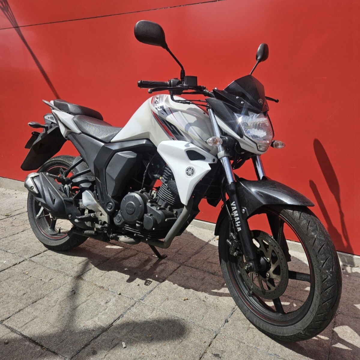 Yamaha FZS FI Usada - Reserva 
